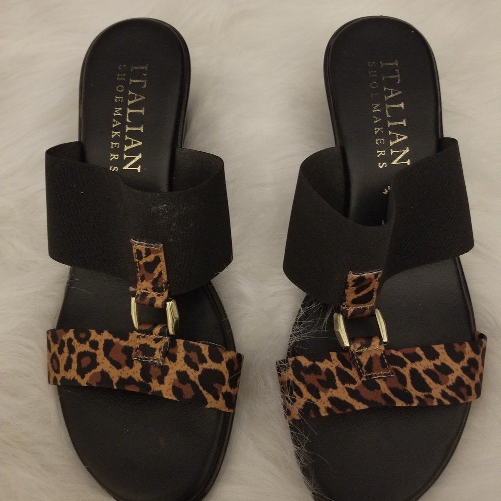 Italian Shoemakers Black and Leopard Print Sandals - Picture 6 of 6